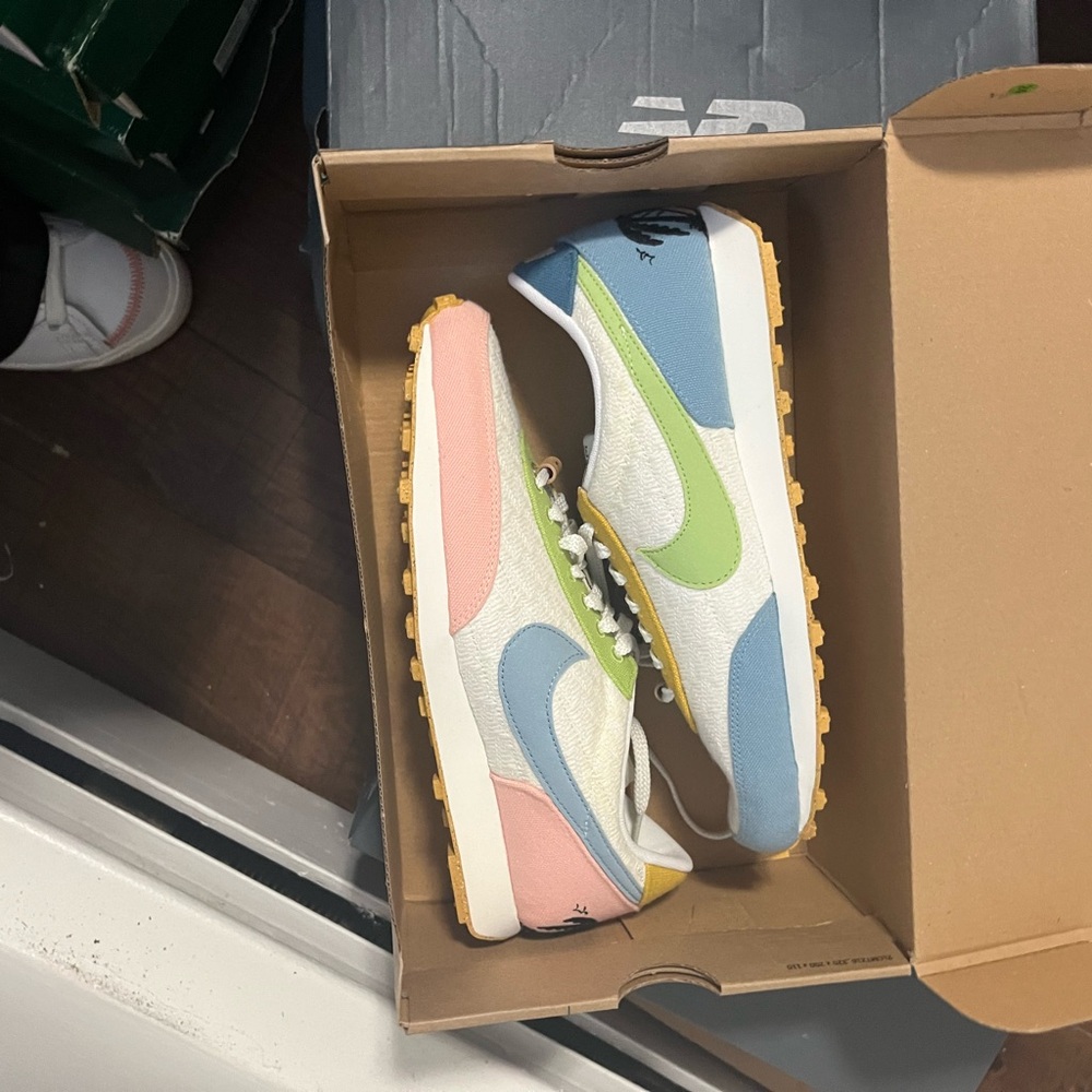 Women Nike